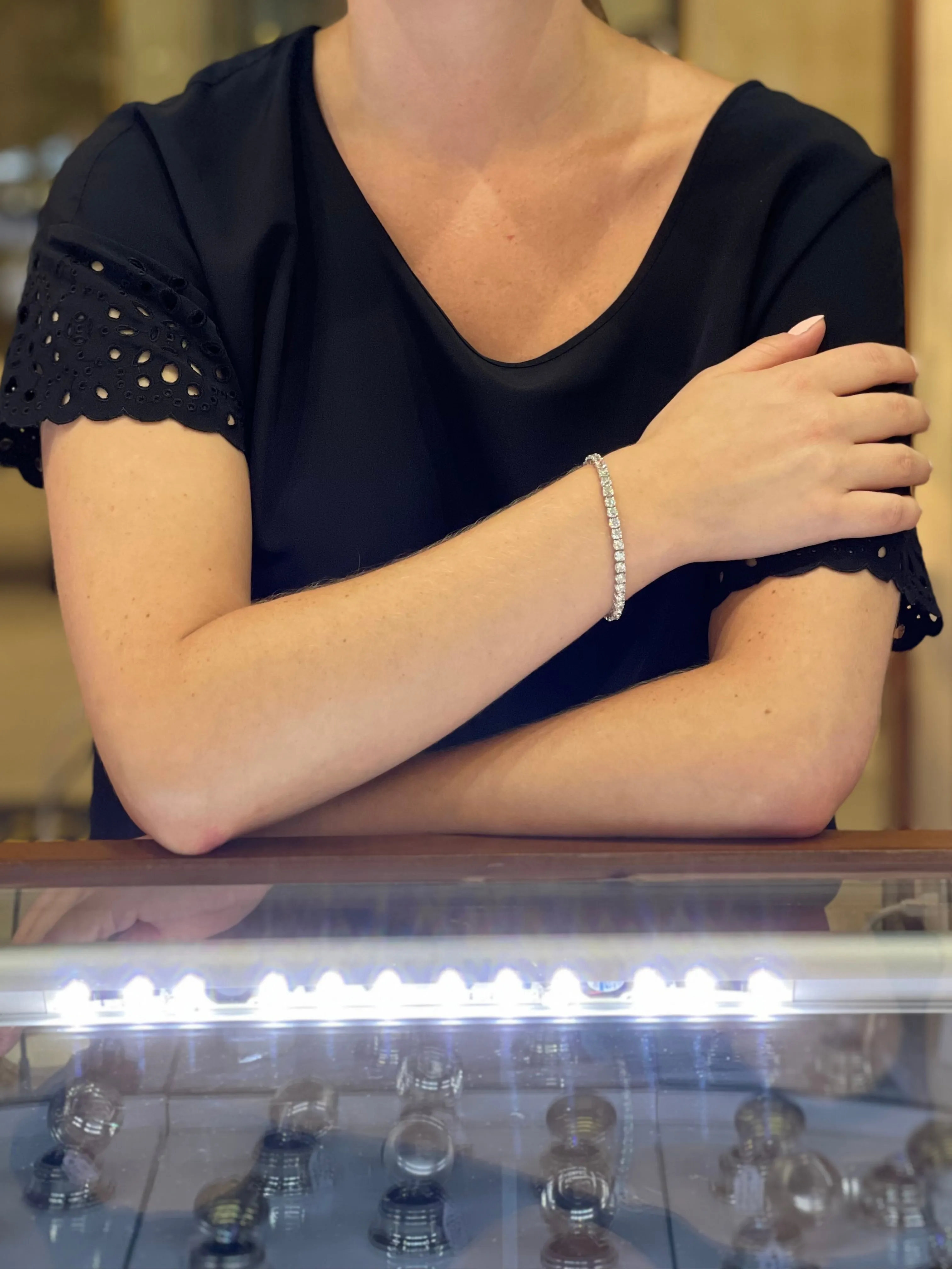 12.01 CT Diamond tennis bracelet in Platinum