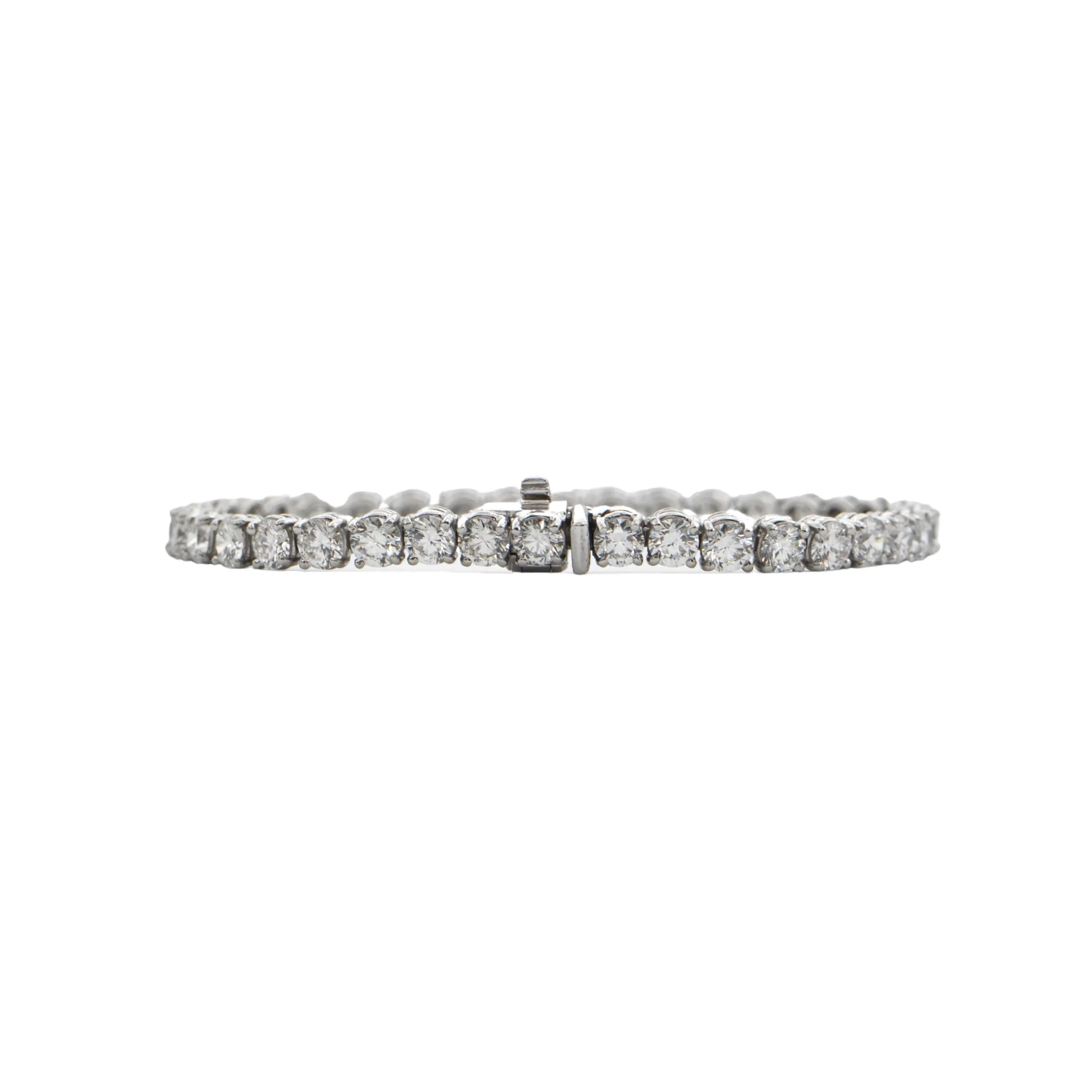 12.01 CT Diamond tennis bracelet in Platinum