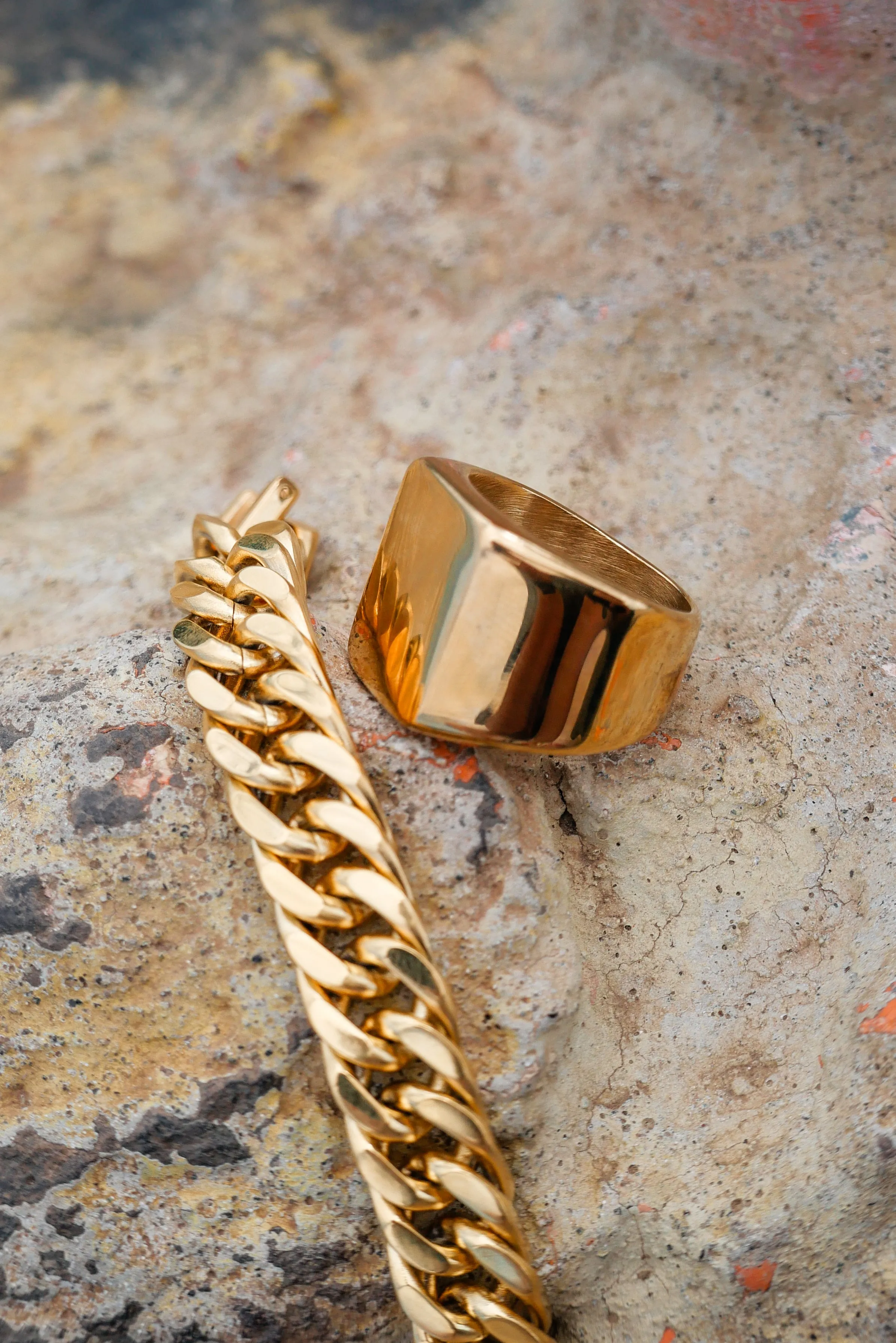 Amor Bold Chunky Mens Ring