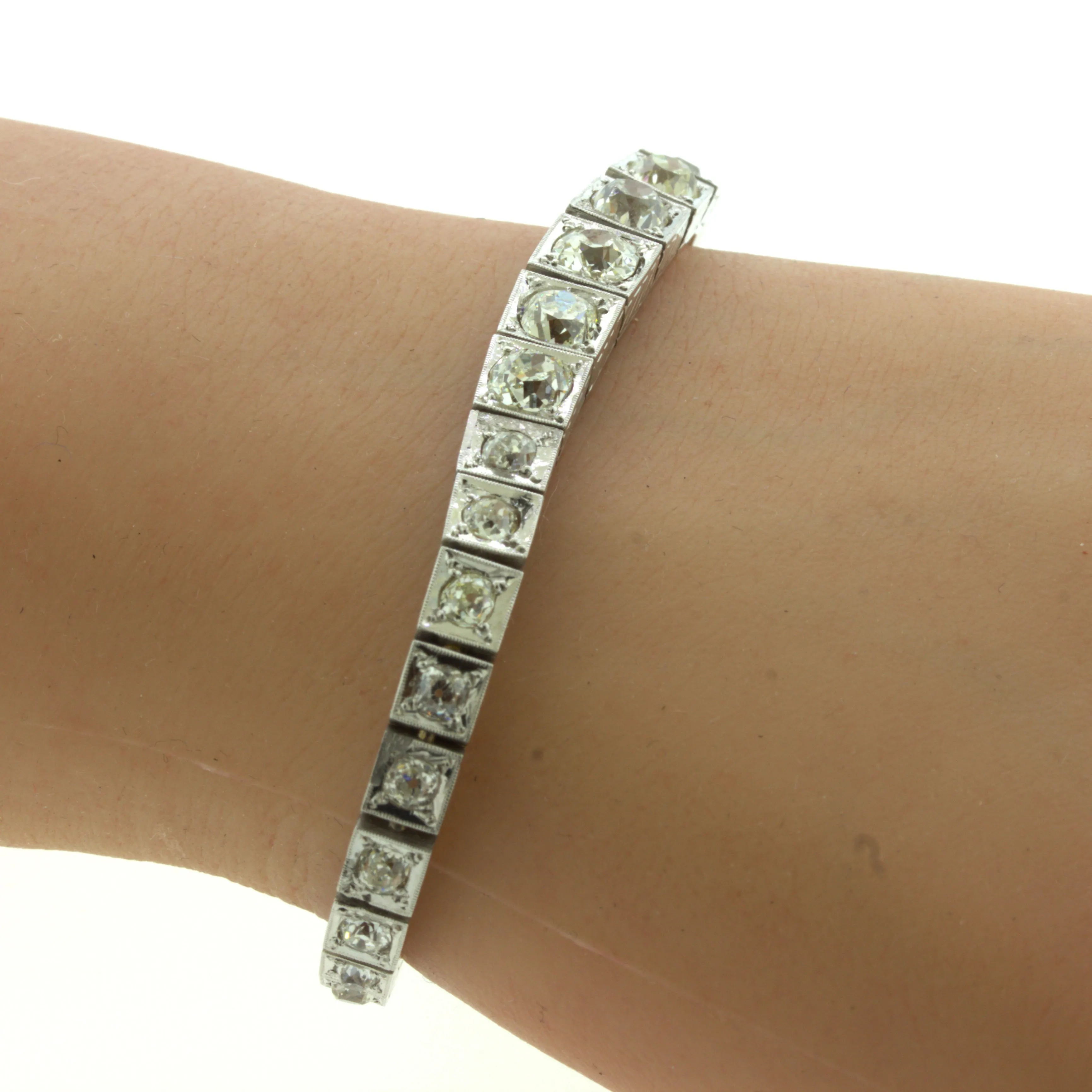 Art Deco Diamond Platinum Tennis Bracelet
