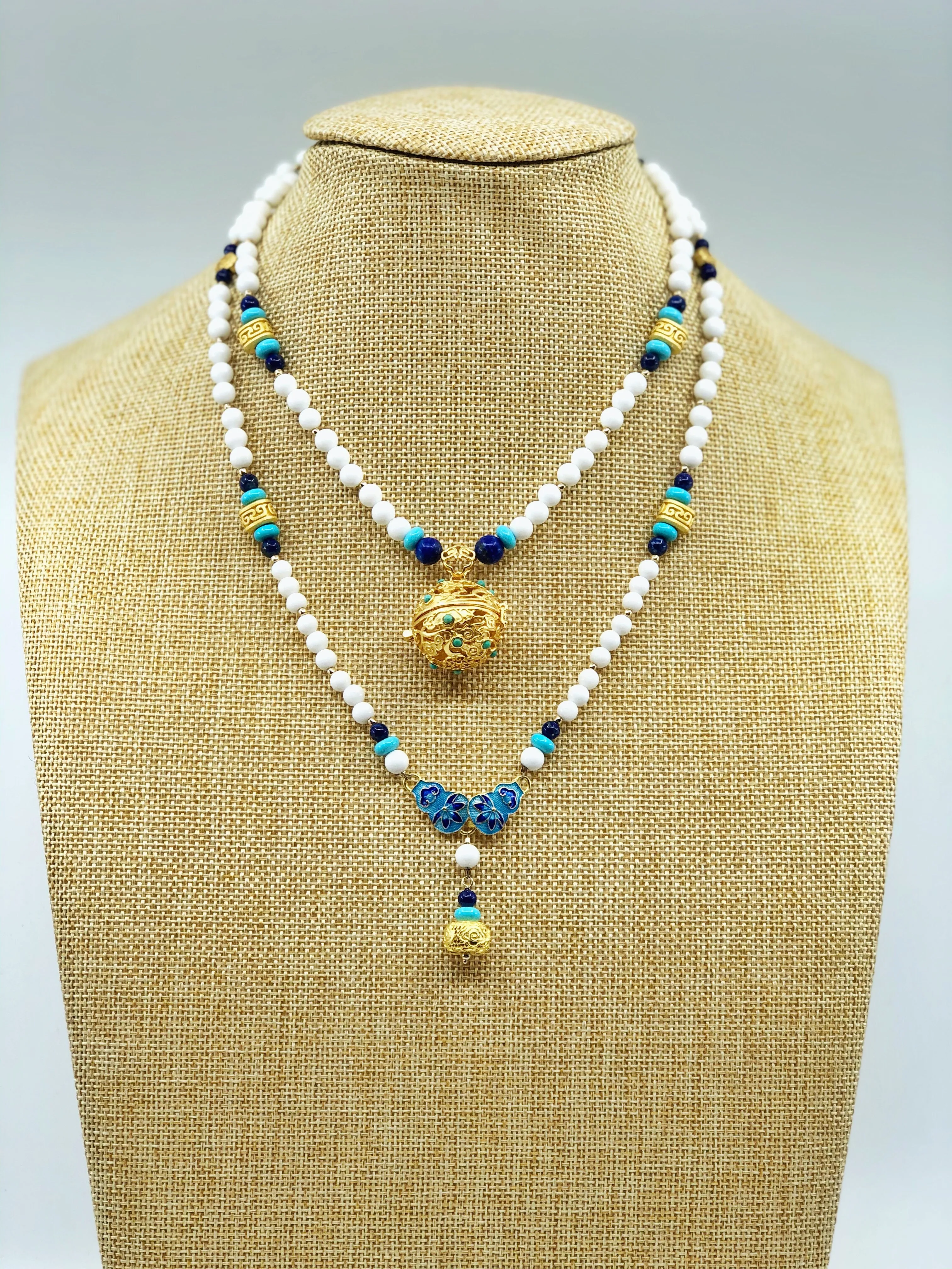 Auspicious Beaded Tridacna Locket Necklace