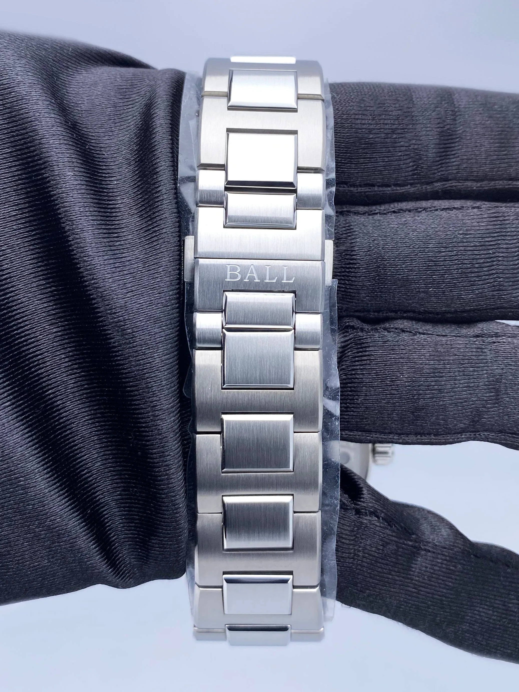 Ball Roadmaster Rescue Chronograph 42mm White Dial Mens Watch Box Papers