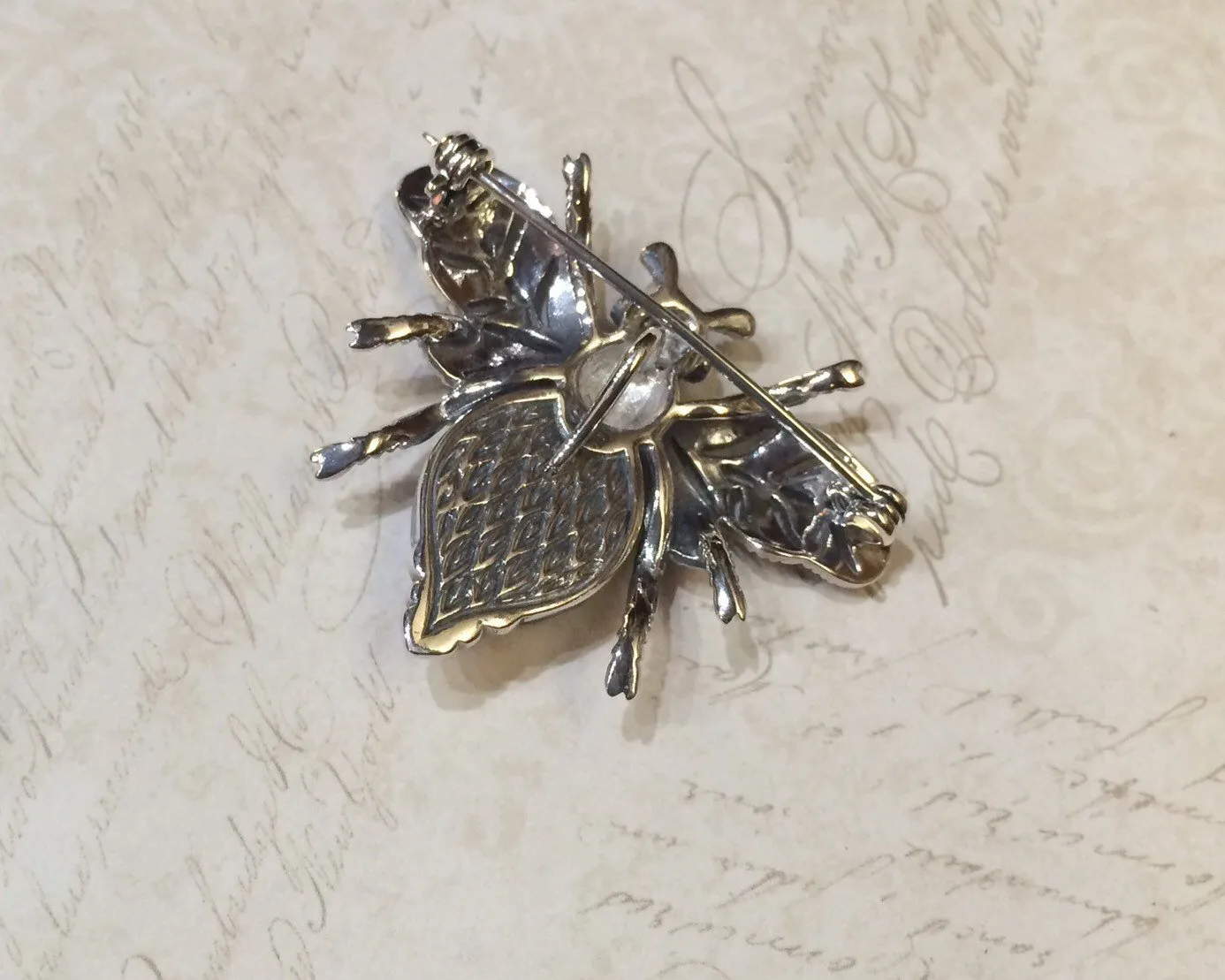 Bee Mother of Pearl Brooch Silver Marcasite