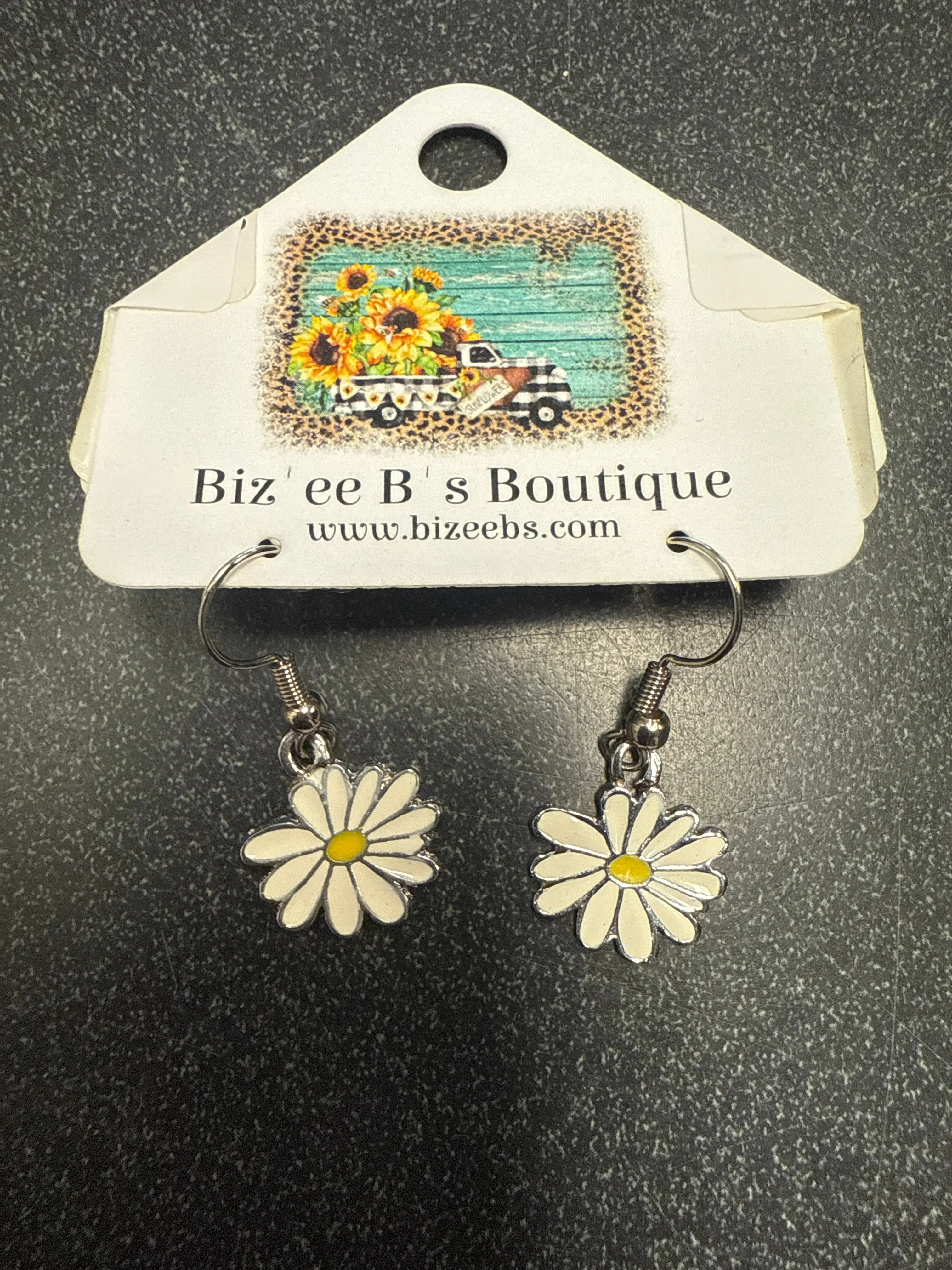 Dangle Daisy Earrings