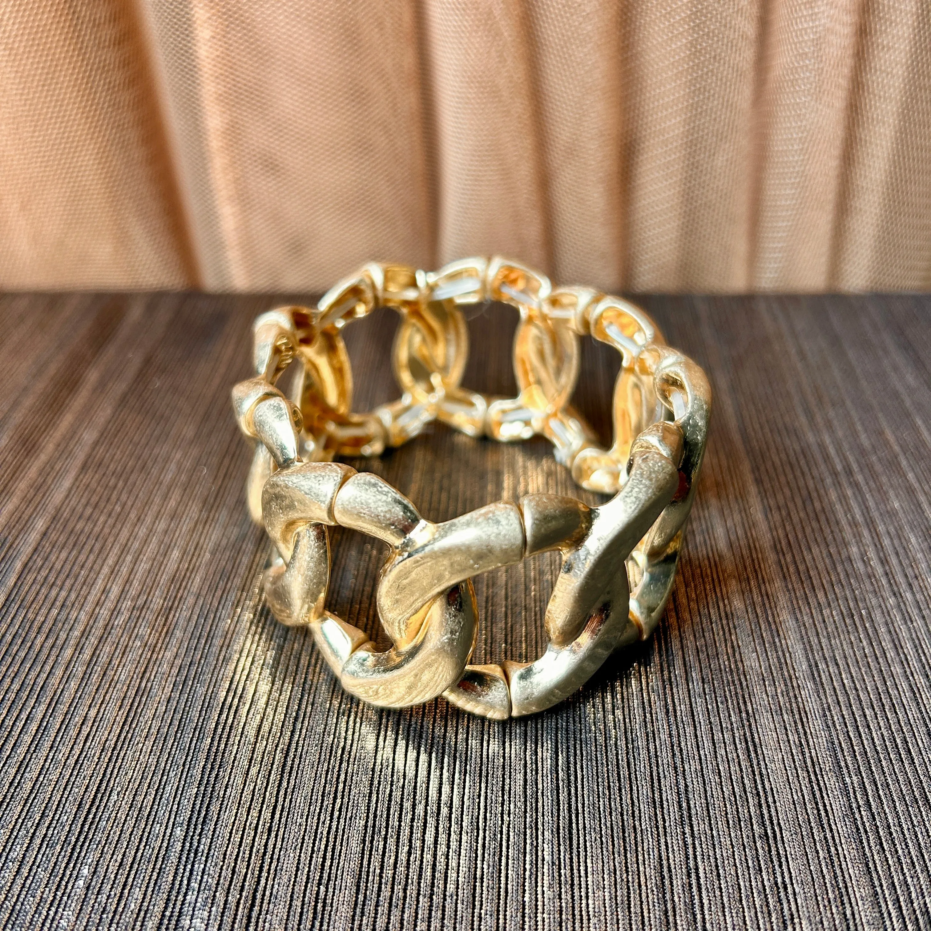 'Eunice' medium-sized link elasticated bracelet