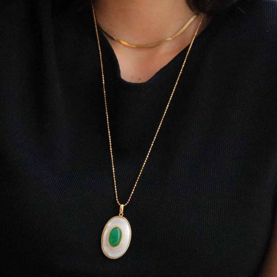 Green Onyx Mother of Pearls Pendant Necklace Gold Vermeil