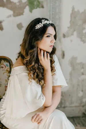 Leaf tiara in white or ivory - VICTORIA