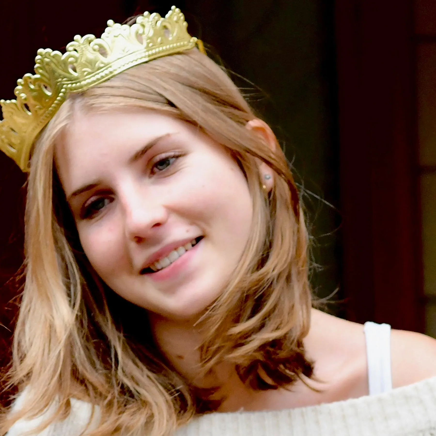 Mini Olde World Tiara Crown  - with ribbon
