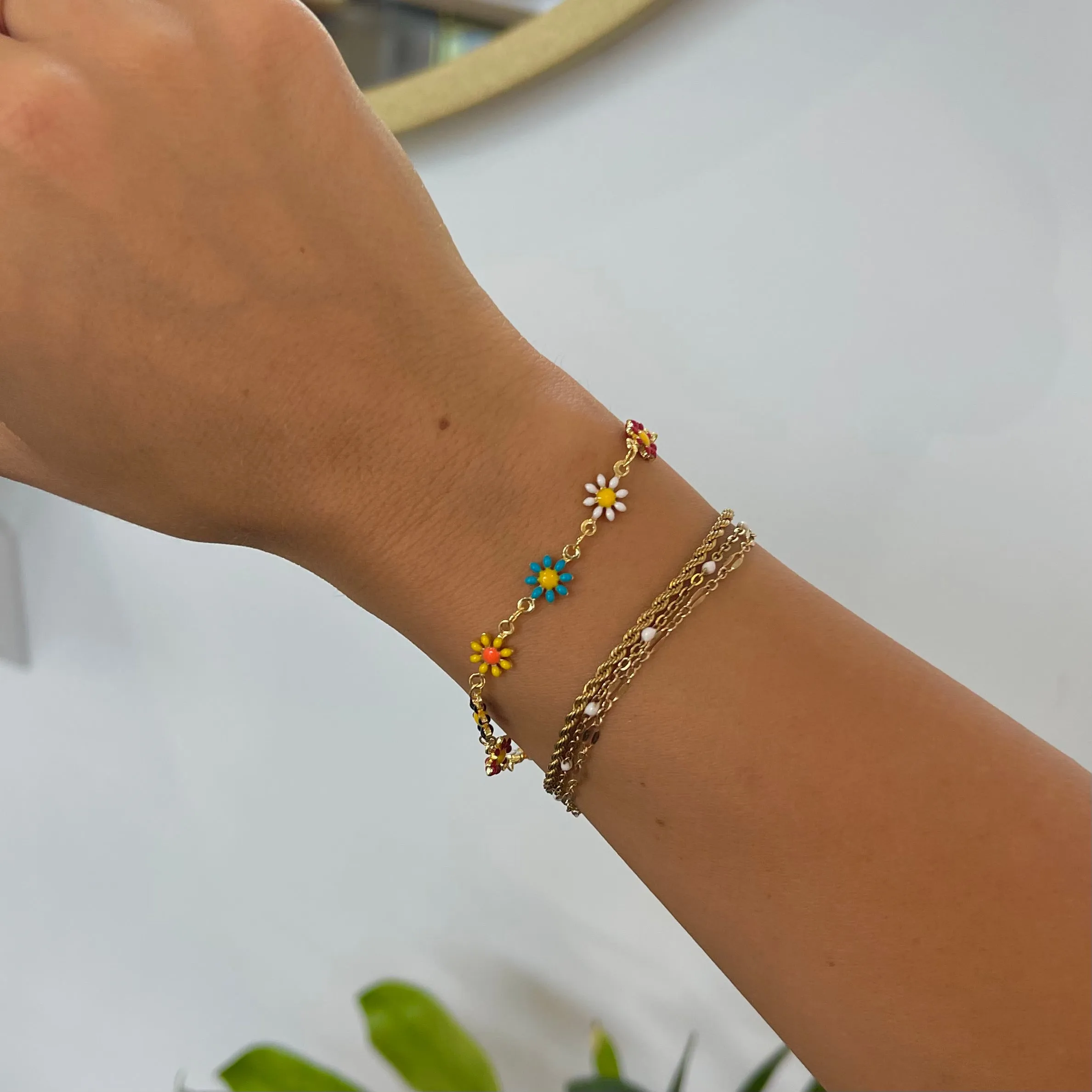 Multicolor Daisy Bracelet
