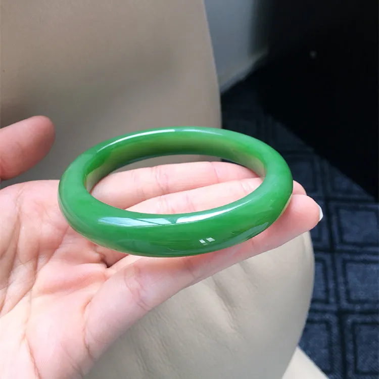 Natural Jade Bangle Nephrite Bangle Internal Diameter 59.1mm NBE037
