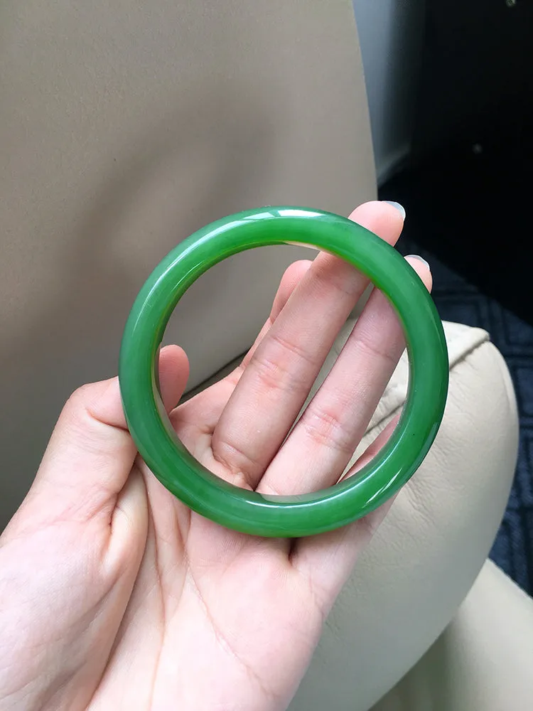 Natural Jade Bangle Nephrite Bangle Internal Diameter 59.1mm NBE037