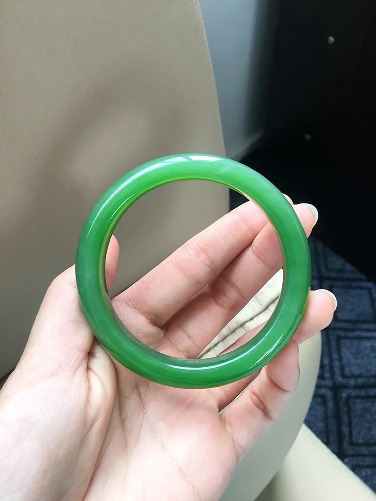 Natural Jade Bangle Nephrite Bangle Internal Diameter 59.1mm NBE037