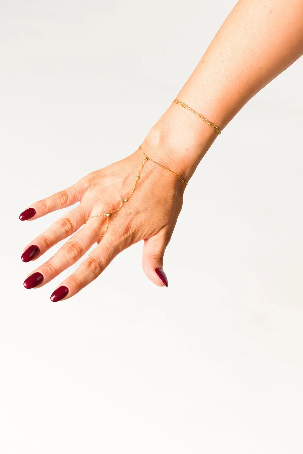 Paradise Hand Chain in Gold