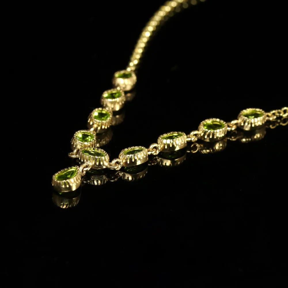 Wonderful 9Ct Gold Peridot Necklace
